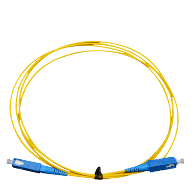 Cable in fibra ottica su misura Giacca in PVC Bianco Collegatore blu/Aqua per una connessione stabile alla rete