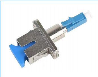 Adattatore LC (maschio) -SC (femmina) SM/MM Basso IL 0,3 dB Prestazioni elevate