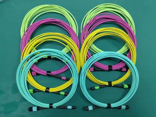 MPO MTP Multi-Core Pre-terminated Fiber Patch Cord per applicazioni di data center ad alta densità