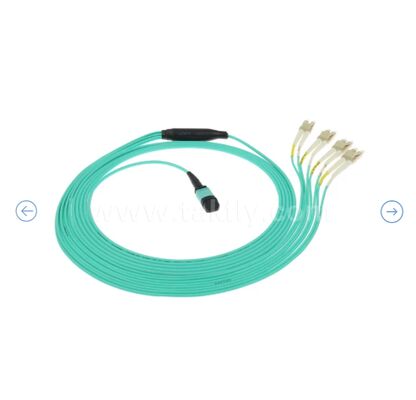 MPO/MTP-LC Breakout Patch Cord. Soluzione di cablaggio in fibra ottica multi-core ad alta densità