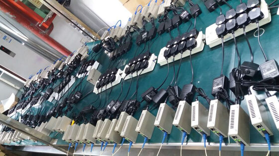 Transceiver SFP in rame 1000BASE-T con velocità di 1,25 Gbps, portata di 100 m e bassa EMI