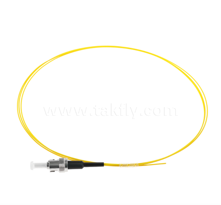 Pigtail in fibra ottica ST: un'estremità connettorizzata, l'altra fibra scoperta, per scatole di terminazione ottiche, giunzioni e collegamenti di apparecchiature