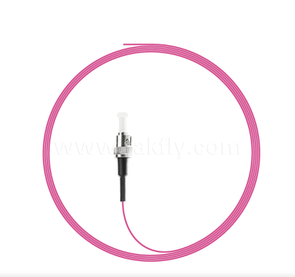 Pigtail in fibra ottica ST: un'estremità connettorizzata, l'altra fibra scoperta, per scatole di terminazione ottiche, giunzioni e collegamenti di apparecchiature