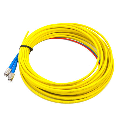 Modo giallo a fibra ottica duplex del cavo piano della treccia del PVC G657A1 di FC UPC singolo