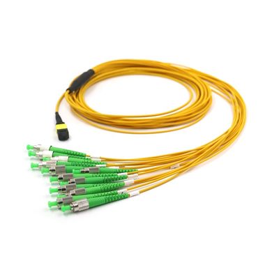 FC APC a MTP 12 Cavo di rottura in fibra G657A1 0.3dB bassa perdita