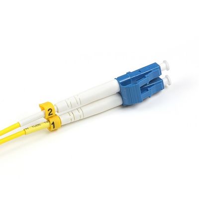 LC UPC alla fibra di LC UPC - rivestimento duplex ottico del cavo MP G657A1 2.0mm LSZH della toppa