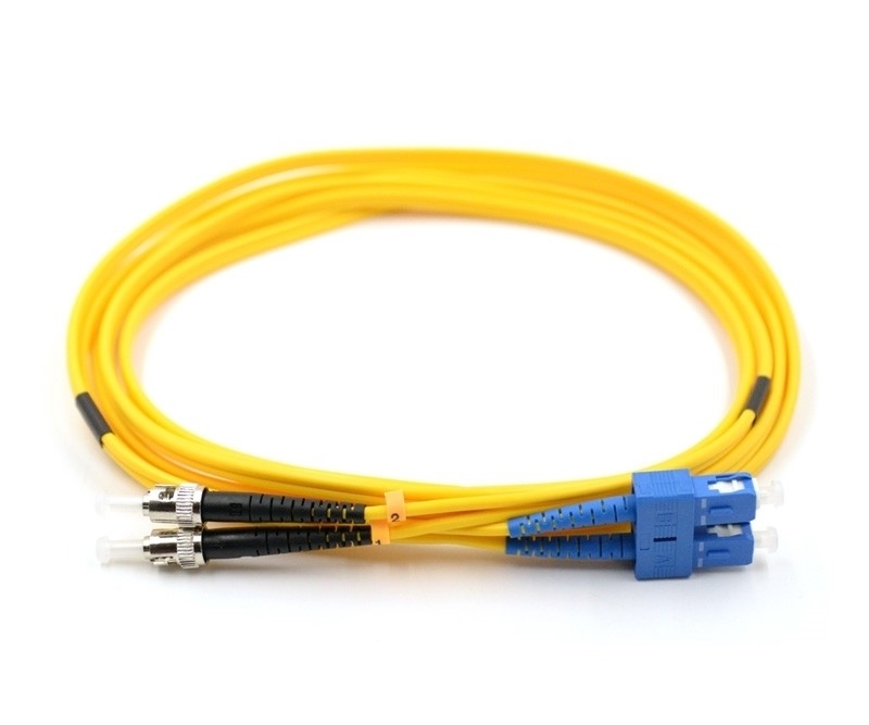 3.0mm Patchcord in fibra ottica con cavo OFNP UPC/APC lucidare lunghezze personalizzate