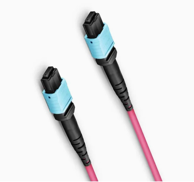 Fibra ottica FTTH Patch Cord Trunk Cable PVC Material Panel MPO Fiber Cable