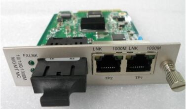 Convertitore multimediale gestito da 10/100/1000M a 2 porte Base-T a 100 Base-X Vendita diretta in fabbrica Connessione di rete affidabile