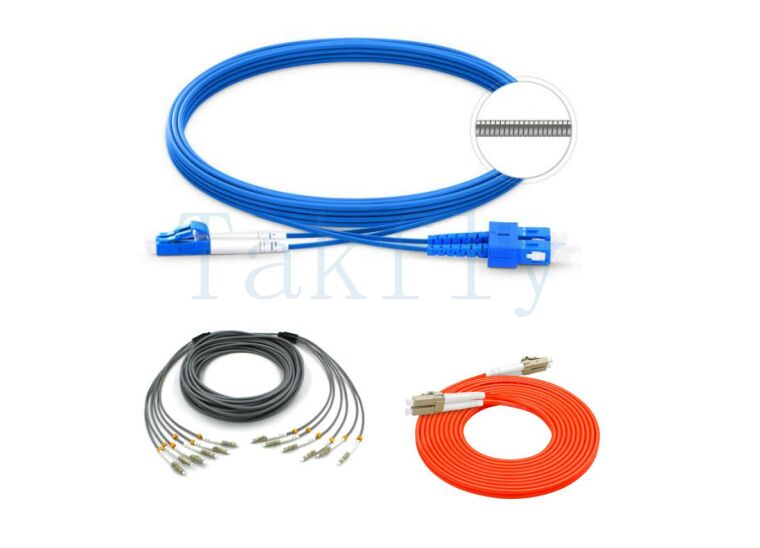 Cavo patch in fibra armato | Tubo in acciaio inossidabile e rinforzo in Kevlar | Insensibile alla piegatura per FTTH, data center e reti industriali