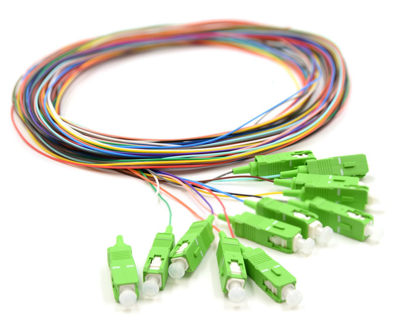 Set pigtail in fibra ottica SC/APC a 12 colori – Codice colore per una facile identificazione, un'estremità connettorizzata, un'estremità fibra nuda, per scatole di derivazione, giunzioni e connessione di apparecchiature