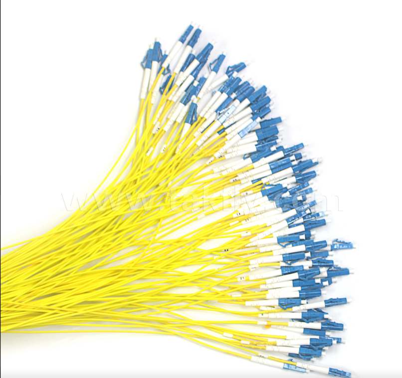 96-Core LC-LC Pre-terminated Breakout Patch Cord ¢ High-Density, Custom Breakout Configurations (Bare Fiber / 0.9mm / 2.0mm / 3.0mm), per data center e applicazioni indoor/outdoor